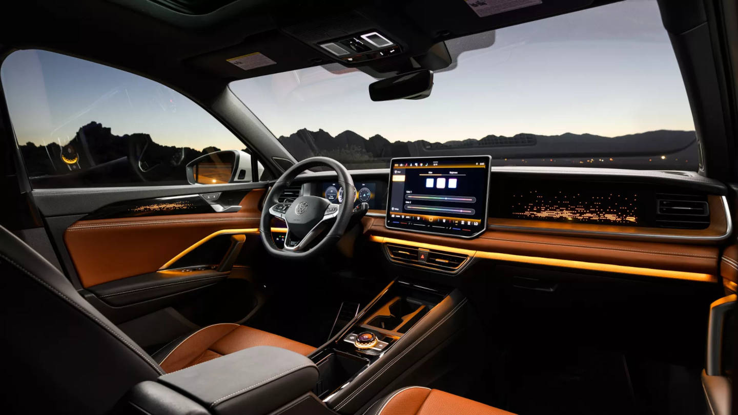 2025 Volkswagen Tiguan interior