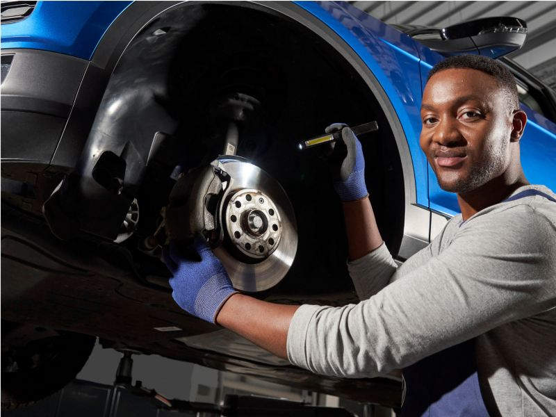 Picture of VW service technician