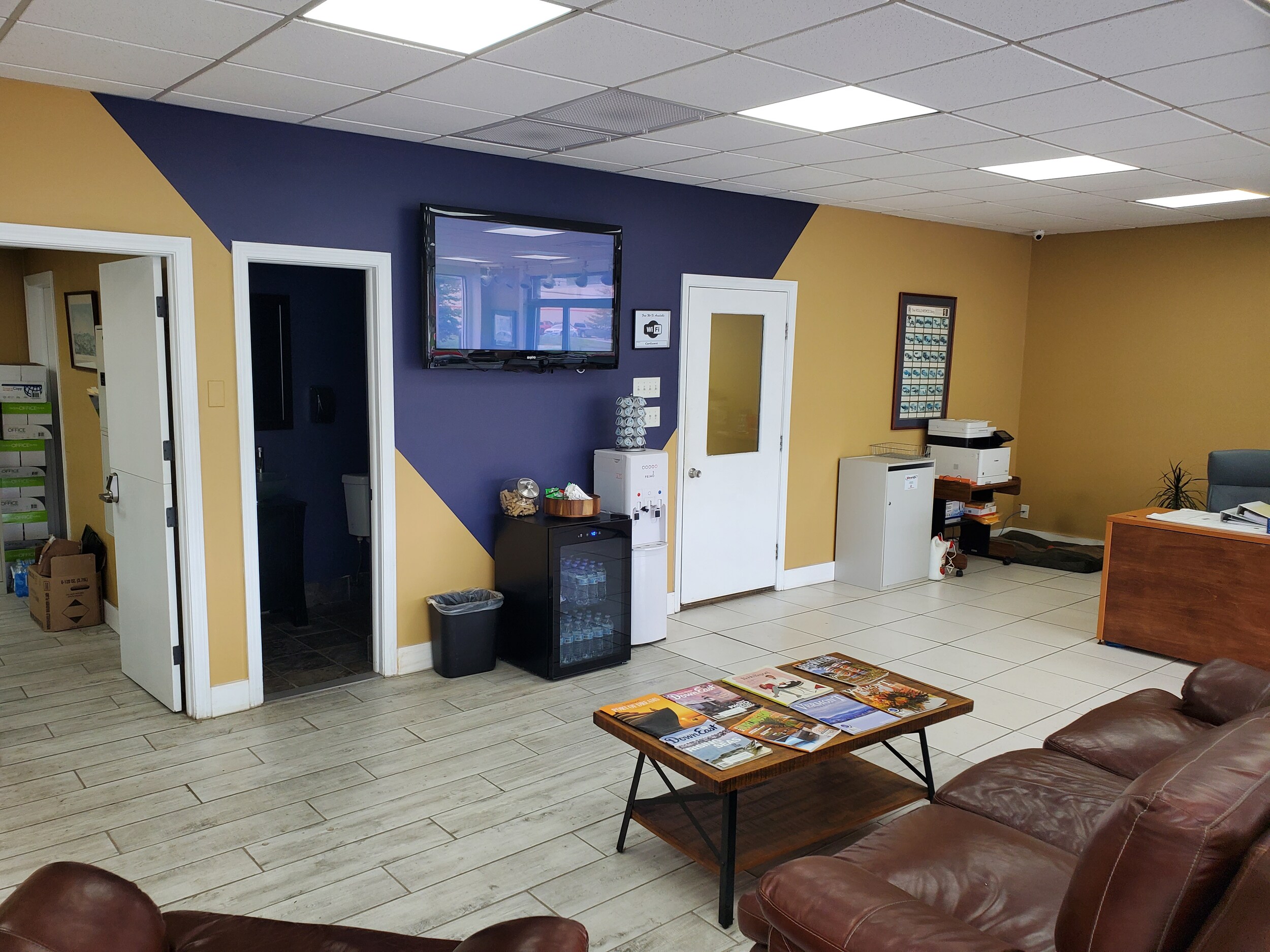 Central%20Vermont%20Auto%20Mart%20Service%20Waiting%20Area.jpg Clean comfortable waiting area while your car is being serviced at Central Vermont Auto Mart in Vermont.