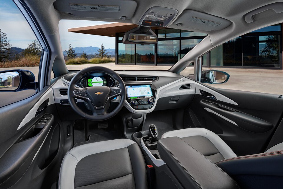2021-Chevrolet-BoltEV-LT-Hatchback-I02.png