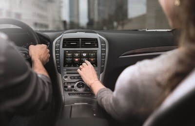 Lincoln MKZ interior 2018.