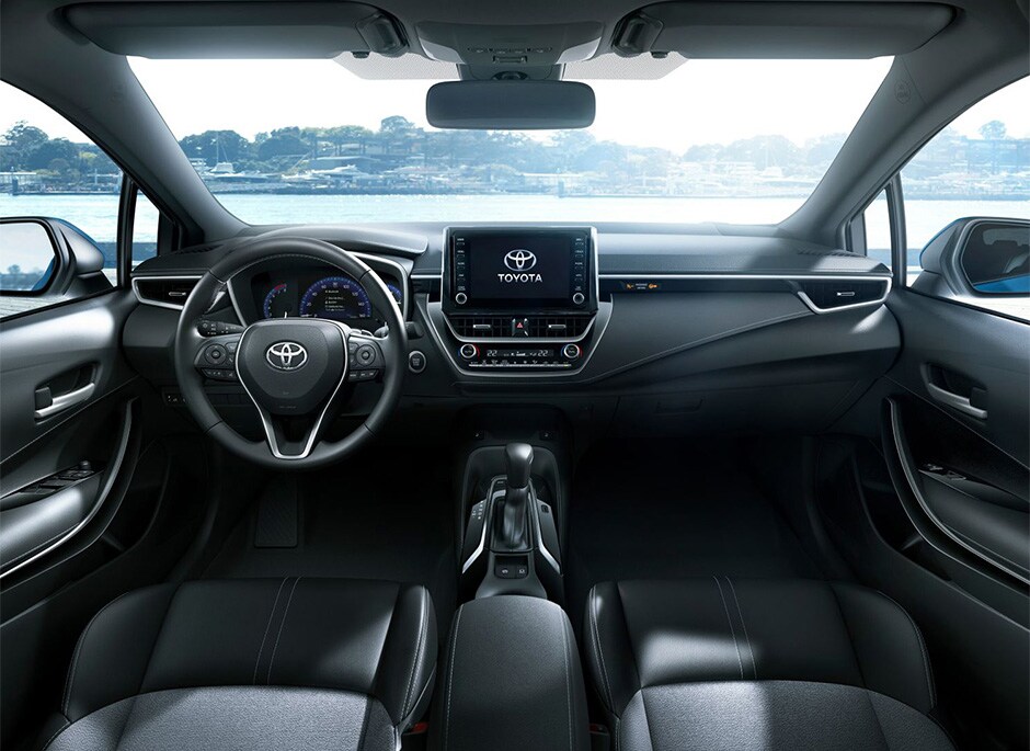 St-Hubert Toyota Corolla Hatchback 2019 Interieur.jpg