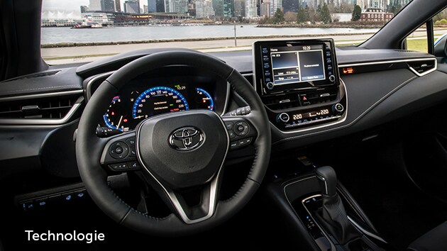 St-Hubert Toyota Corolla Hatchback 2019 Technologie.jpg