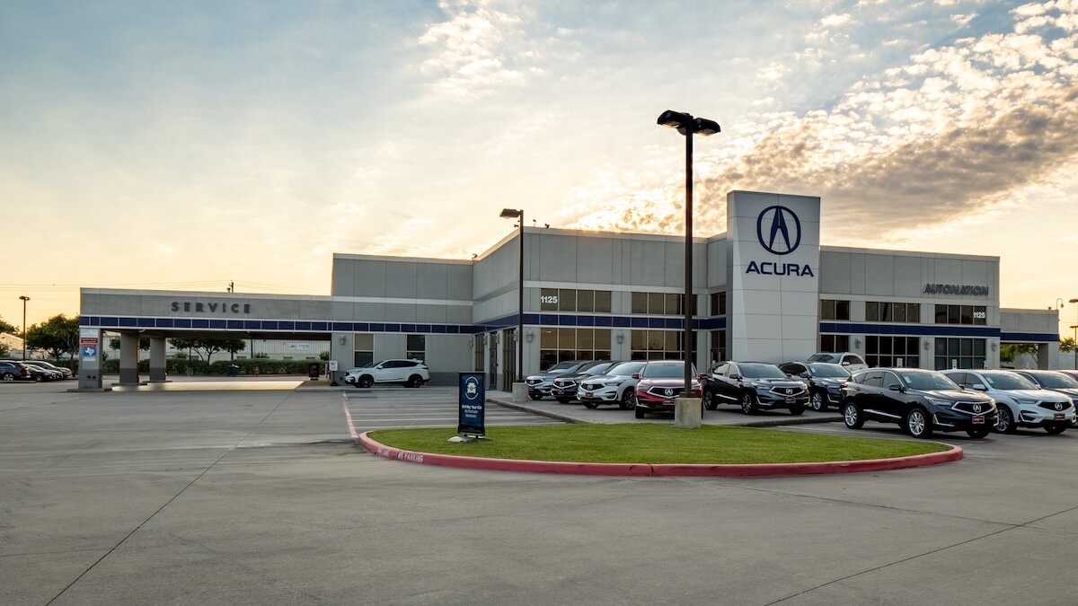 AutoNation Acura Gulf Freeway Service Center entrance
