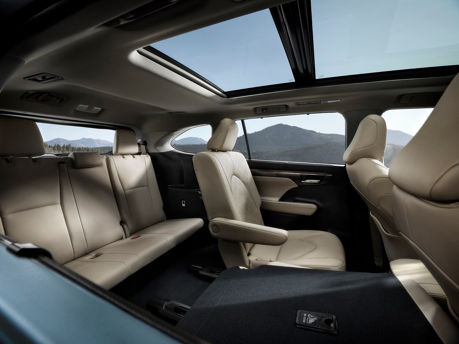 New-2023-Highlander-Third-Row-Philadelphia-PA.jpg Toyota Highlander's optional fold-down third row.