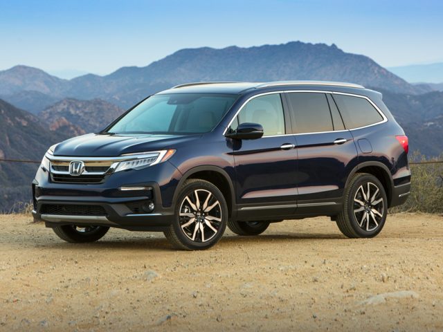 2020 Honda Pilot SUV EX FWD in front of mountains.jpg