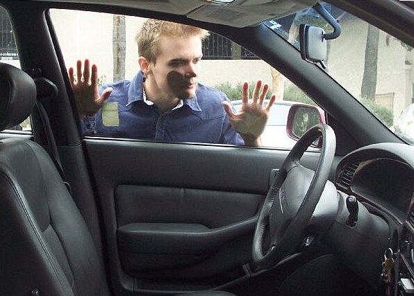 key locked in car.png