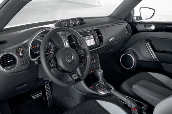 2013 Beetle R-line interior.png