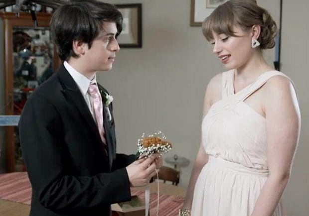 KFC Drumstick corsage.png