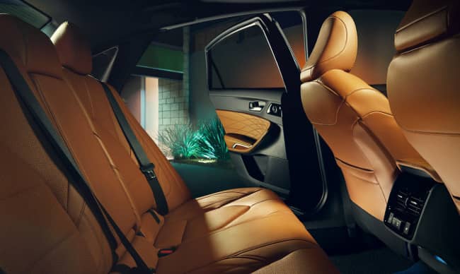 2019 Toyota Avalon leather seats