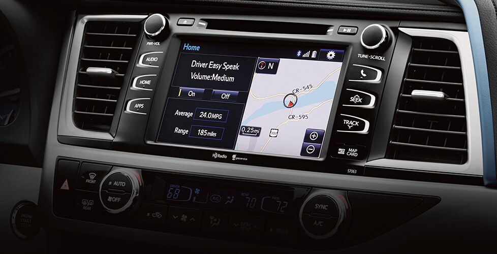 2018 Toyota Highlander Easy Speak.jpg 2018 Highlander Touchscreen