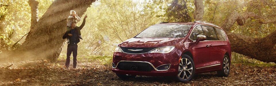 2017-07-FCA-2017ChryslerPacifica-300.jpg