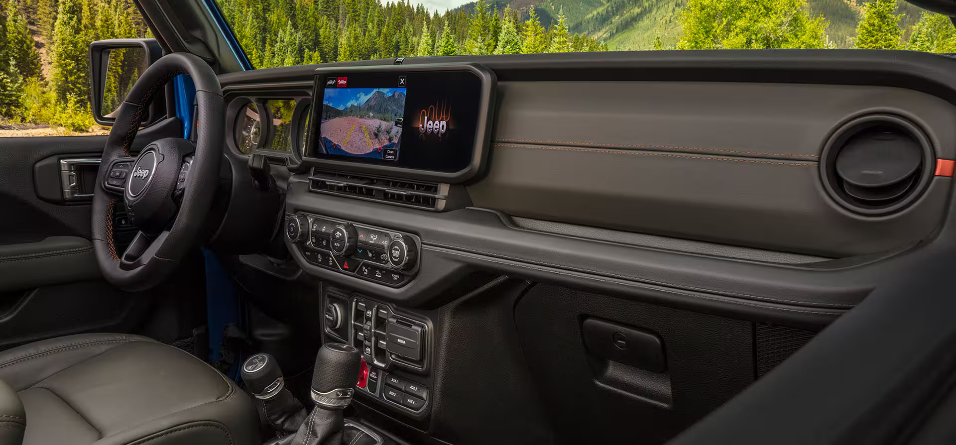 Smartphone Integration in Jeep Gladiator