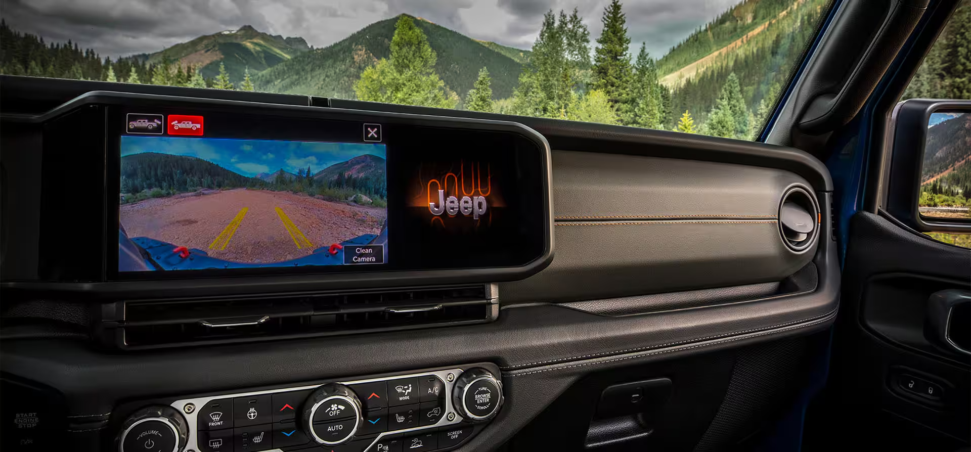 Uconnect 5 System in Jeep Gladiator