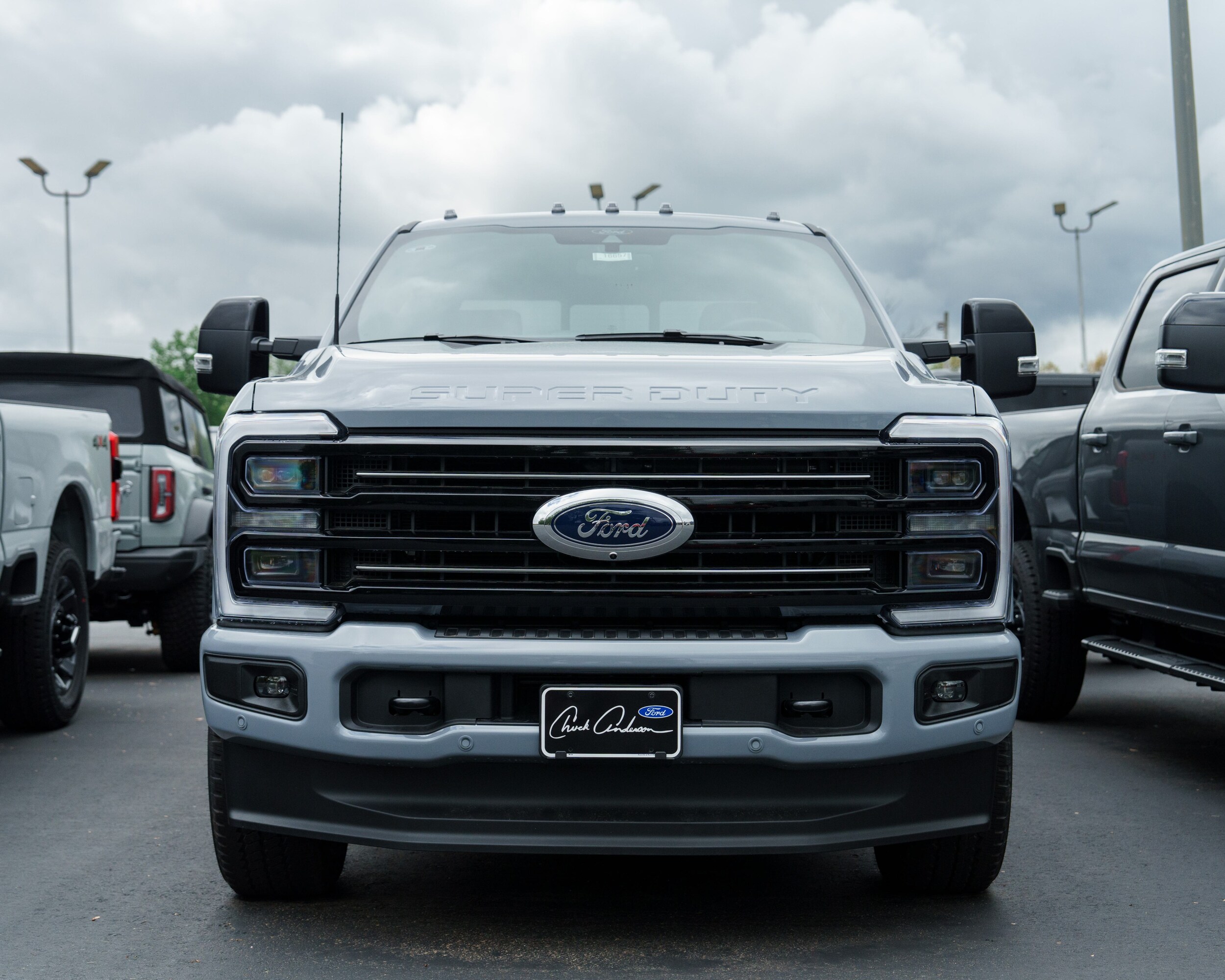 Ford F-450 Super Duty for heavy fifth-wheel and gooseneck towing