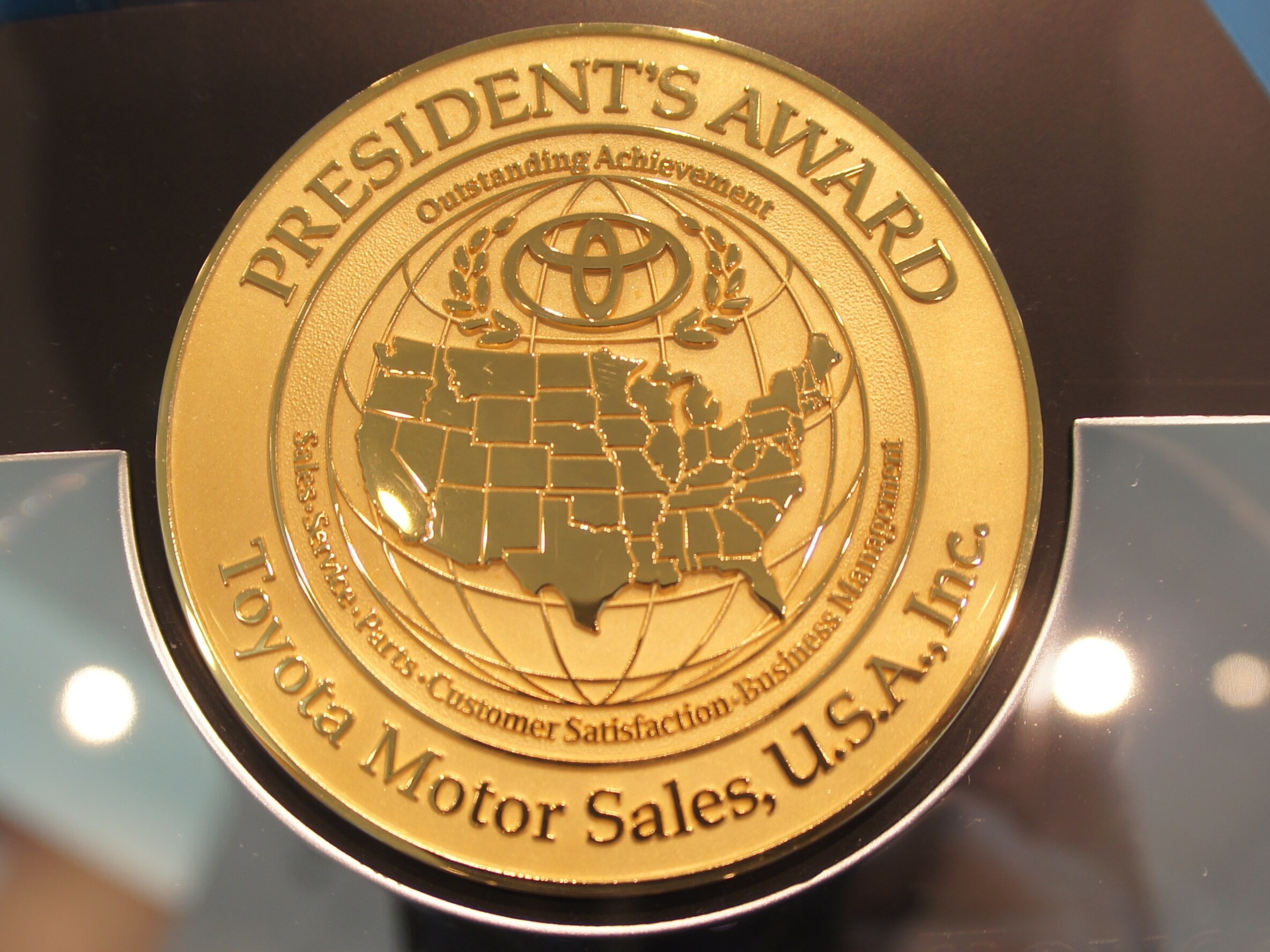 ORIGINAL Presidents Award.JPG