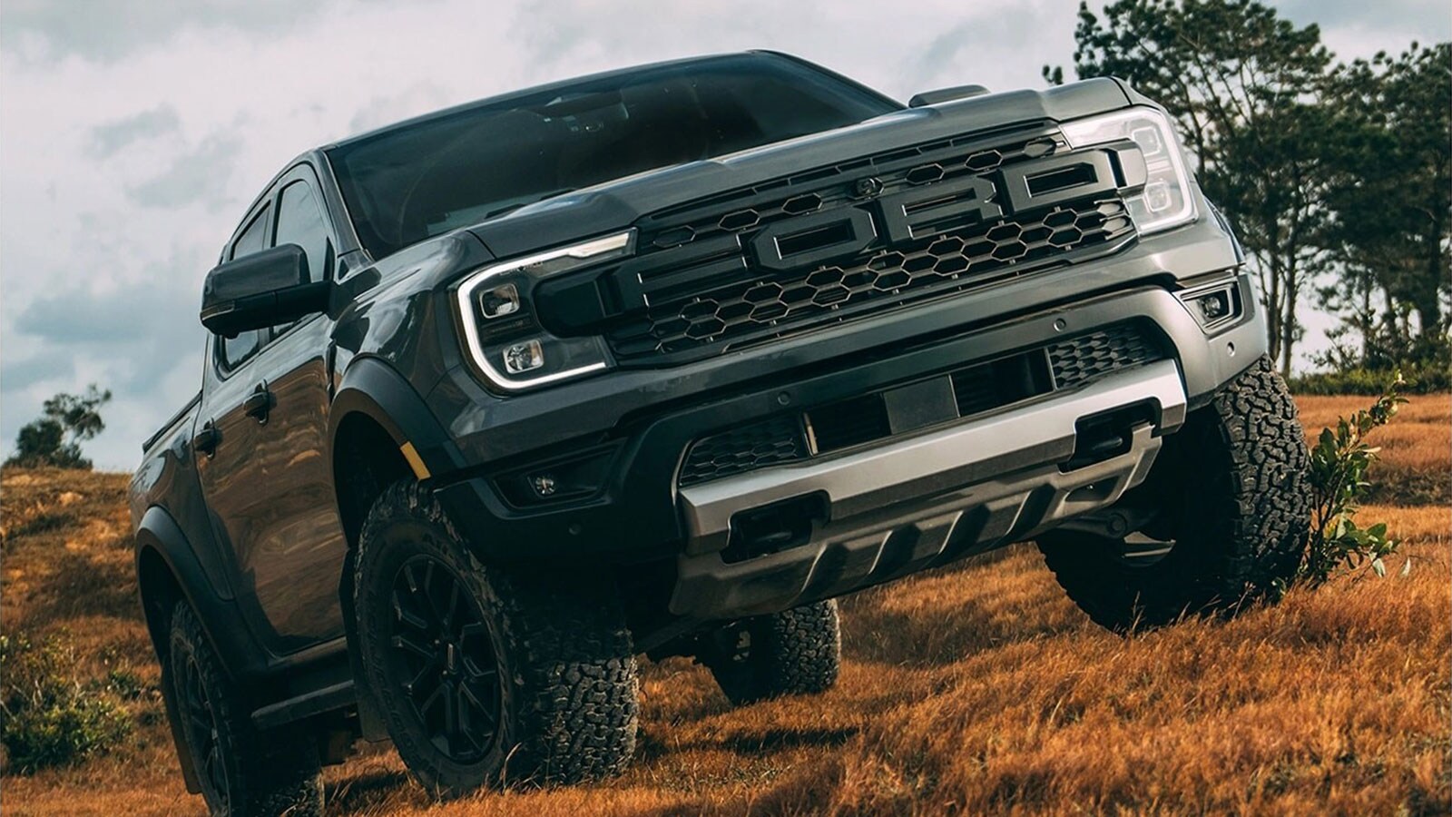 2025 Ford Ranger Trim Comparison 2025 Ford Ranger parked on a hill