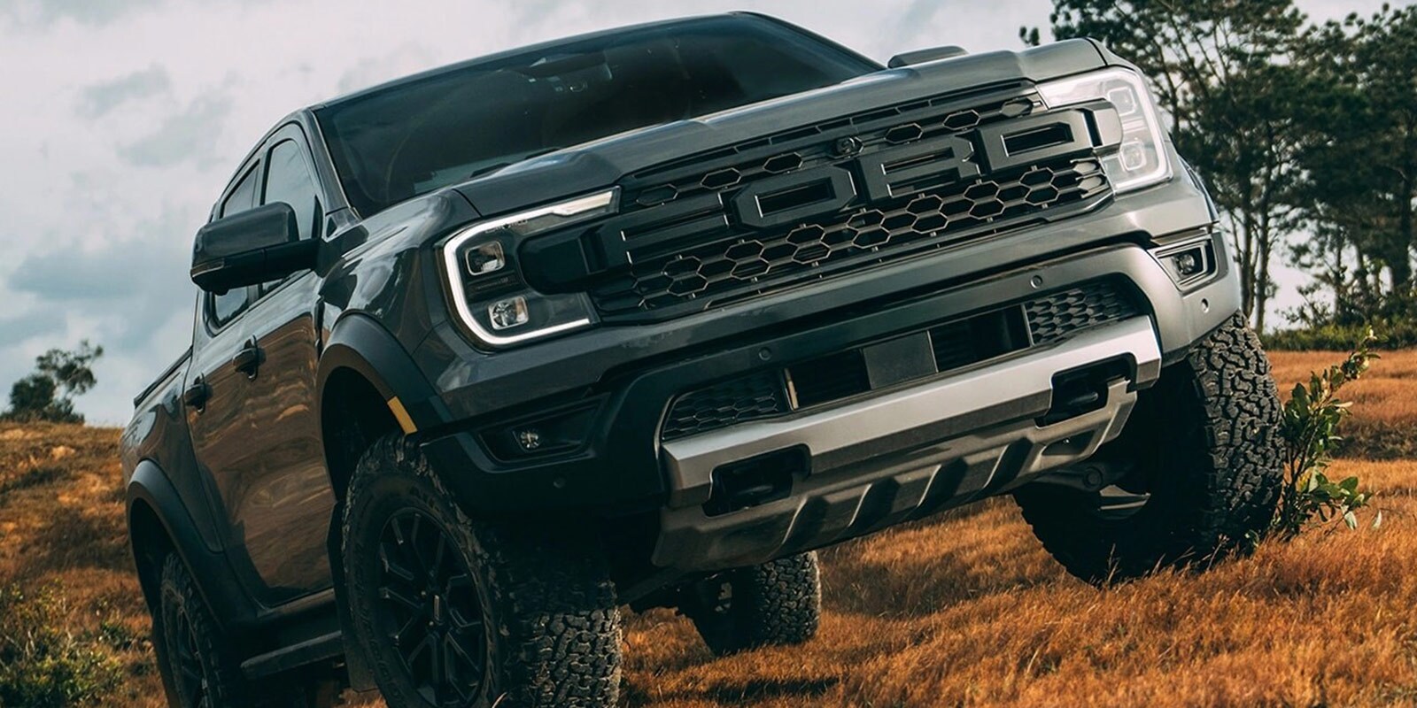 2025 Ford Ranger Trim Comparison
2025 Ford Ranger driving up a hill at an angle