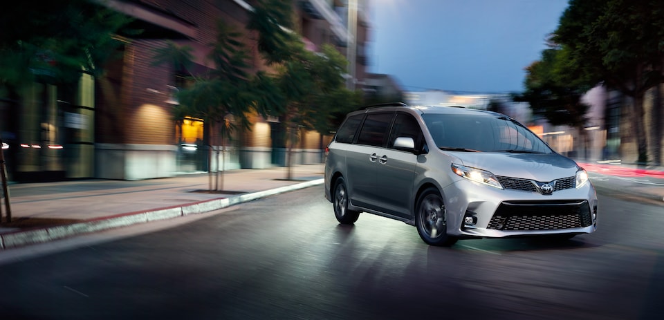 2018-Toyota-Sienna.jpeg