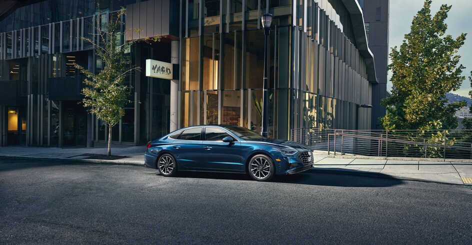 2020-Hyundai-Sonata-Limited-Sedan-L05.png