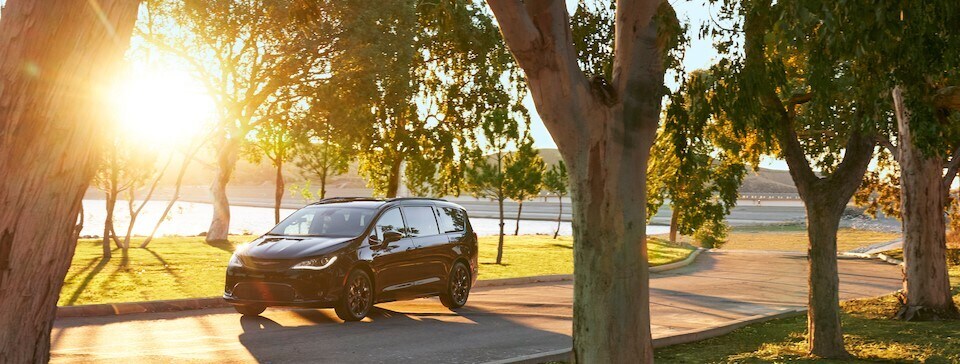 2019-Chrysler-Pacifica-Clark-Crain.jpeg