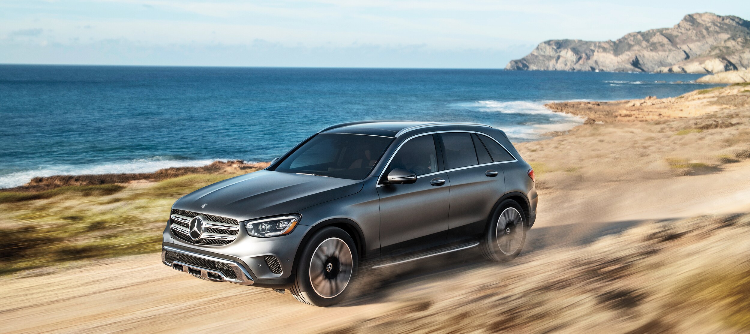 2021-MercedesBenz-GLC-300-SUV-L01.png
