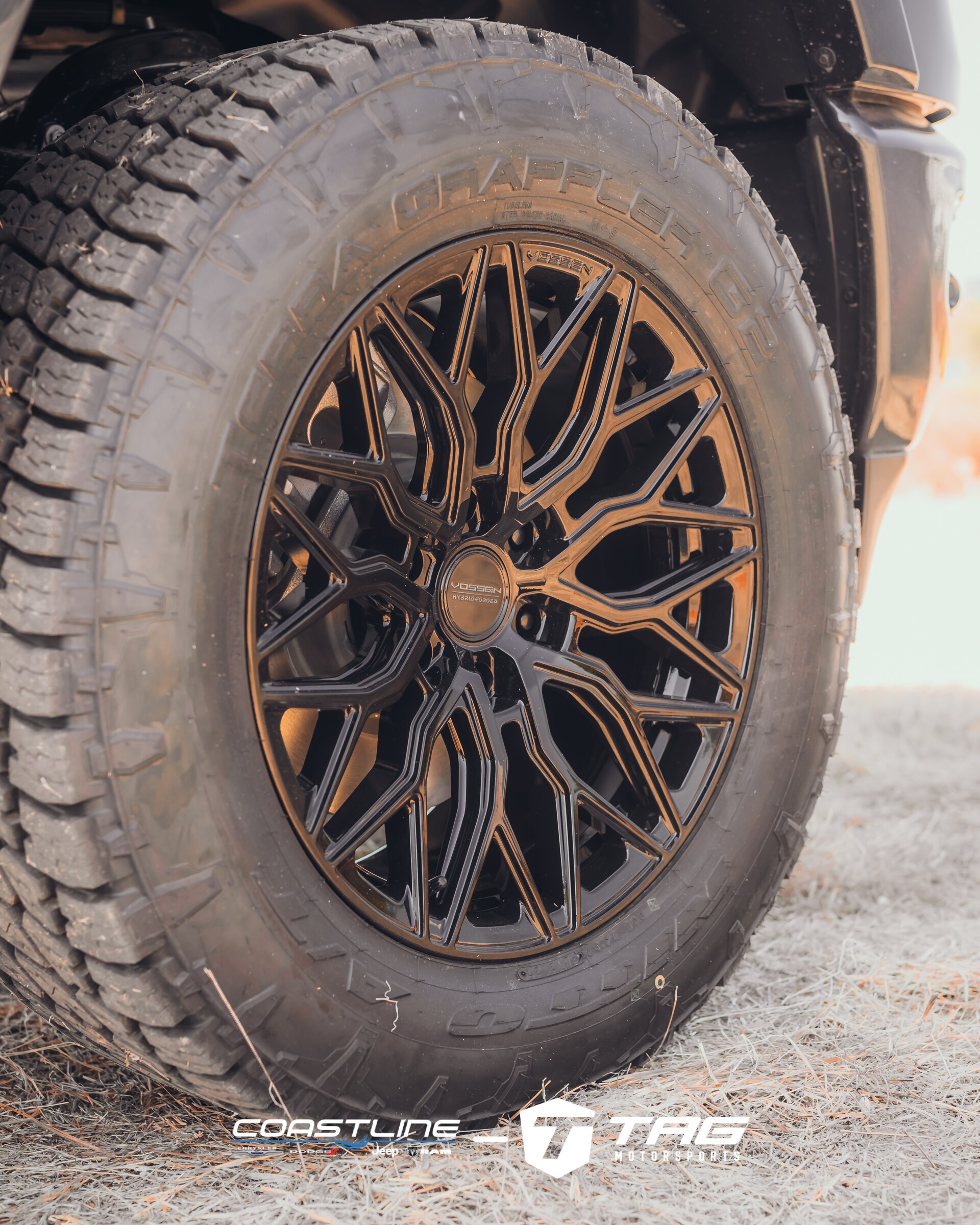 210052_Black_RAM_1500_LARAMIE_Vossen_wheels_Website-34.jpg