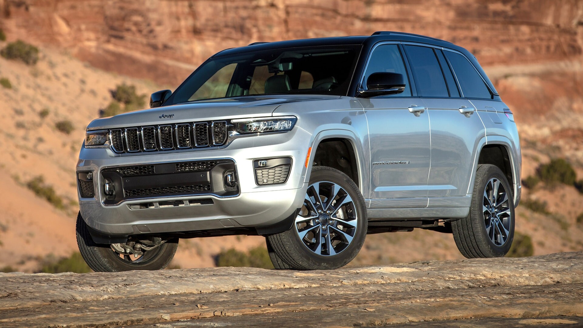 2023-Jeep-Grand-Cherokee.jpg