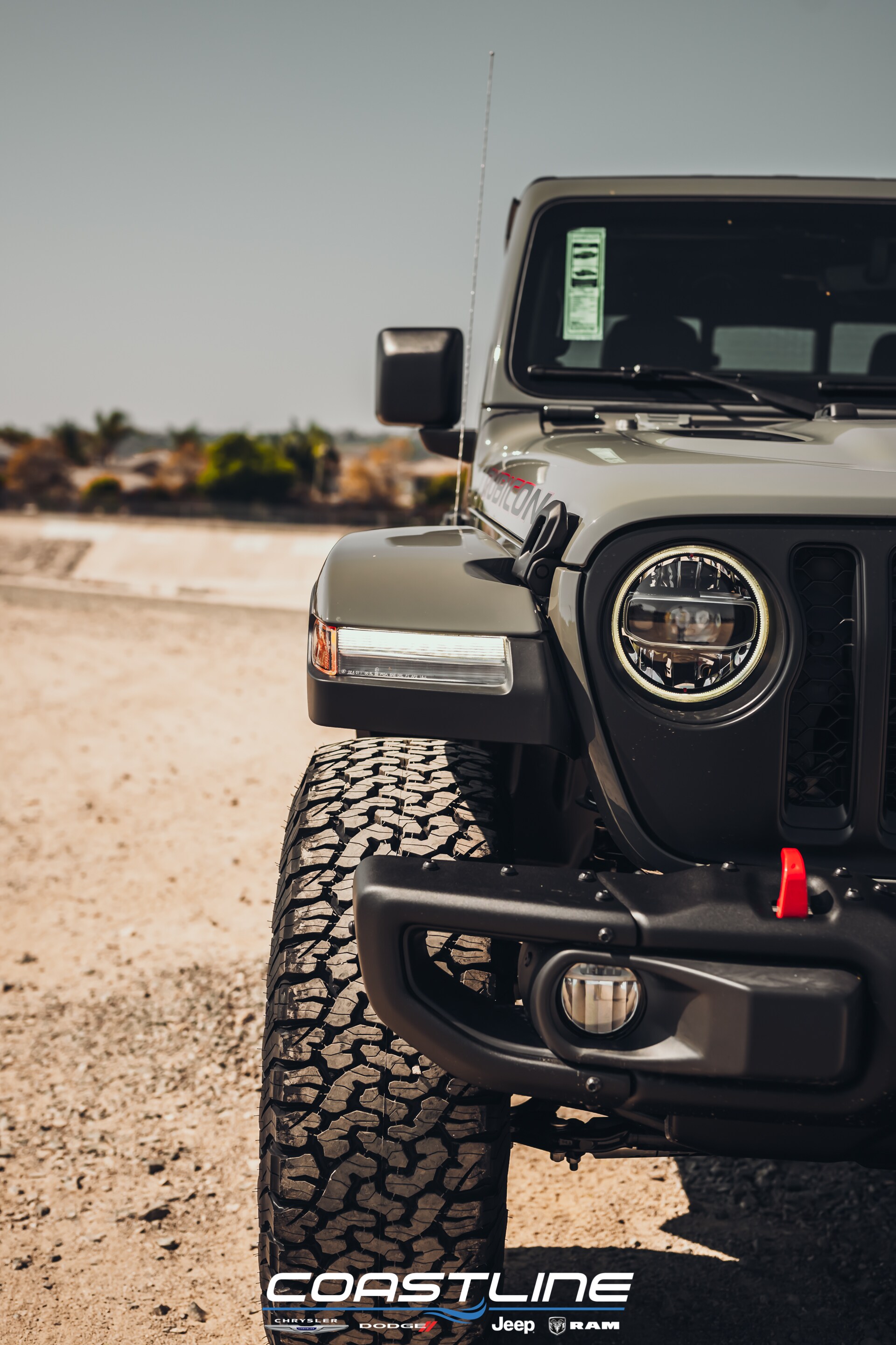 200632_Jeep_Gladiator_Rubicon_Grey_Website-28.jpg