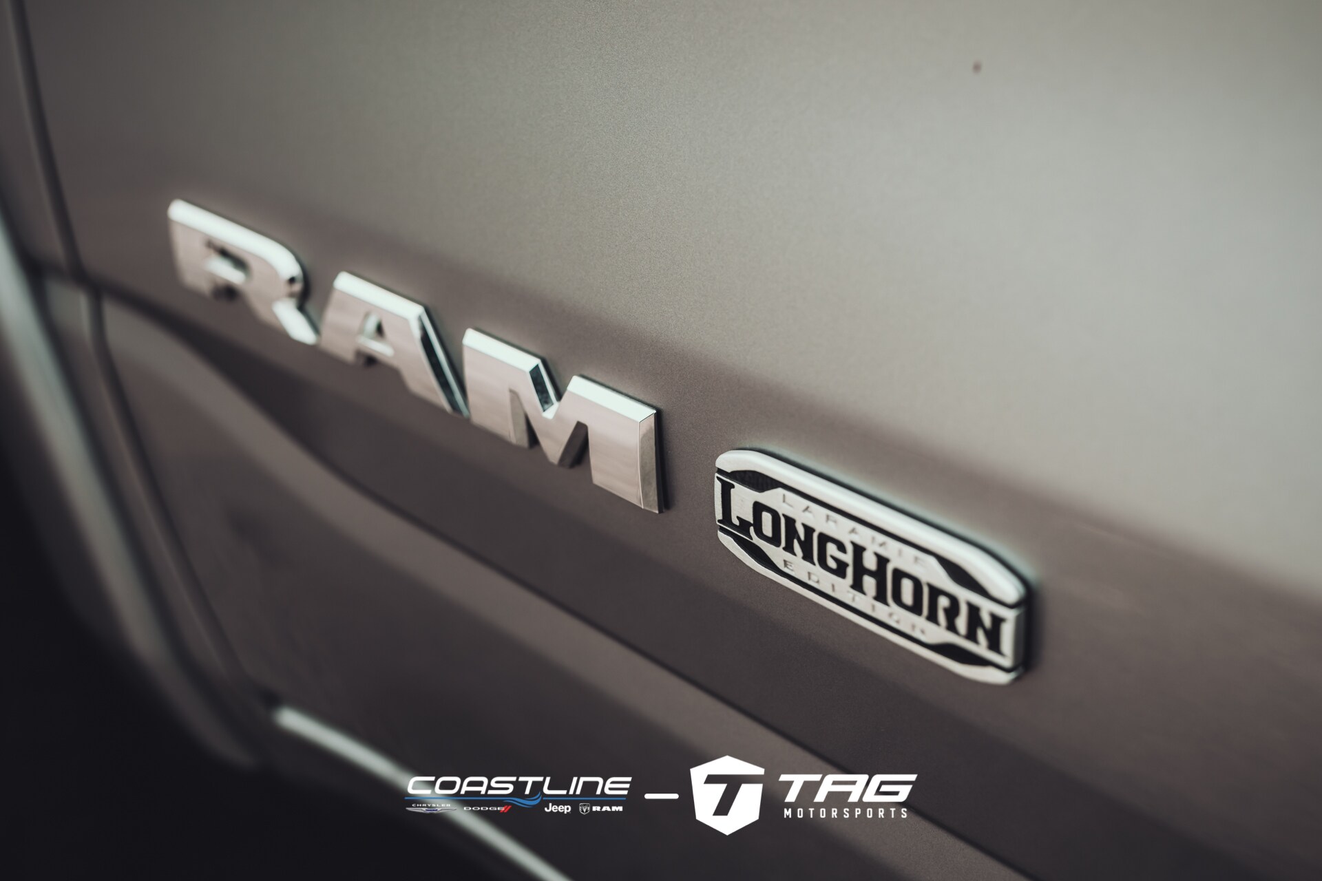 20R0420_Ram_1500_Silver_with_TAG_Package_(Interior_Nice)Website-15.jpg