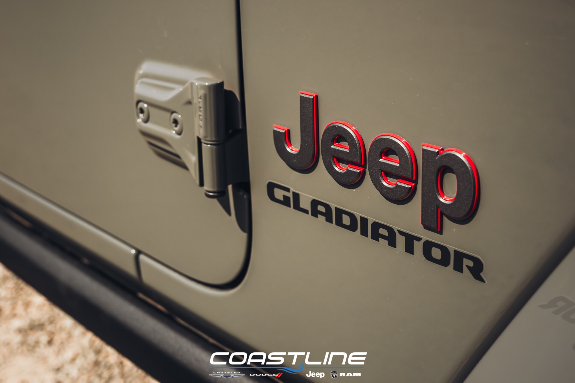 200632_Jeep_Gladiator_Rubicon_Grey_Website-23.jpg