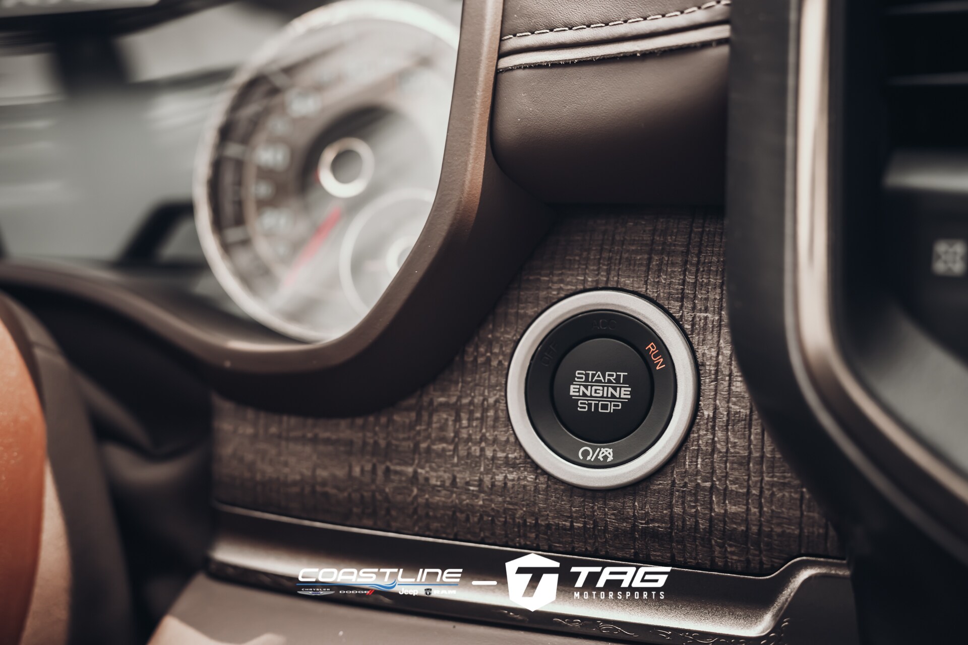 20R0420_Ram_1500_Silver_with_TAG_Package_(Interior_Nice)Website-34.jpg