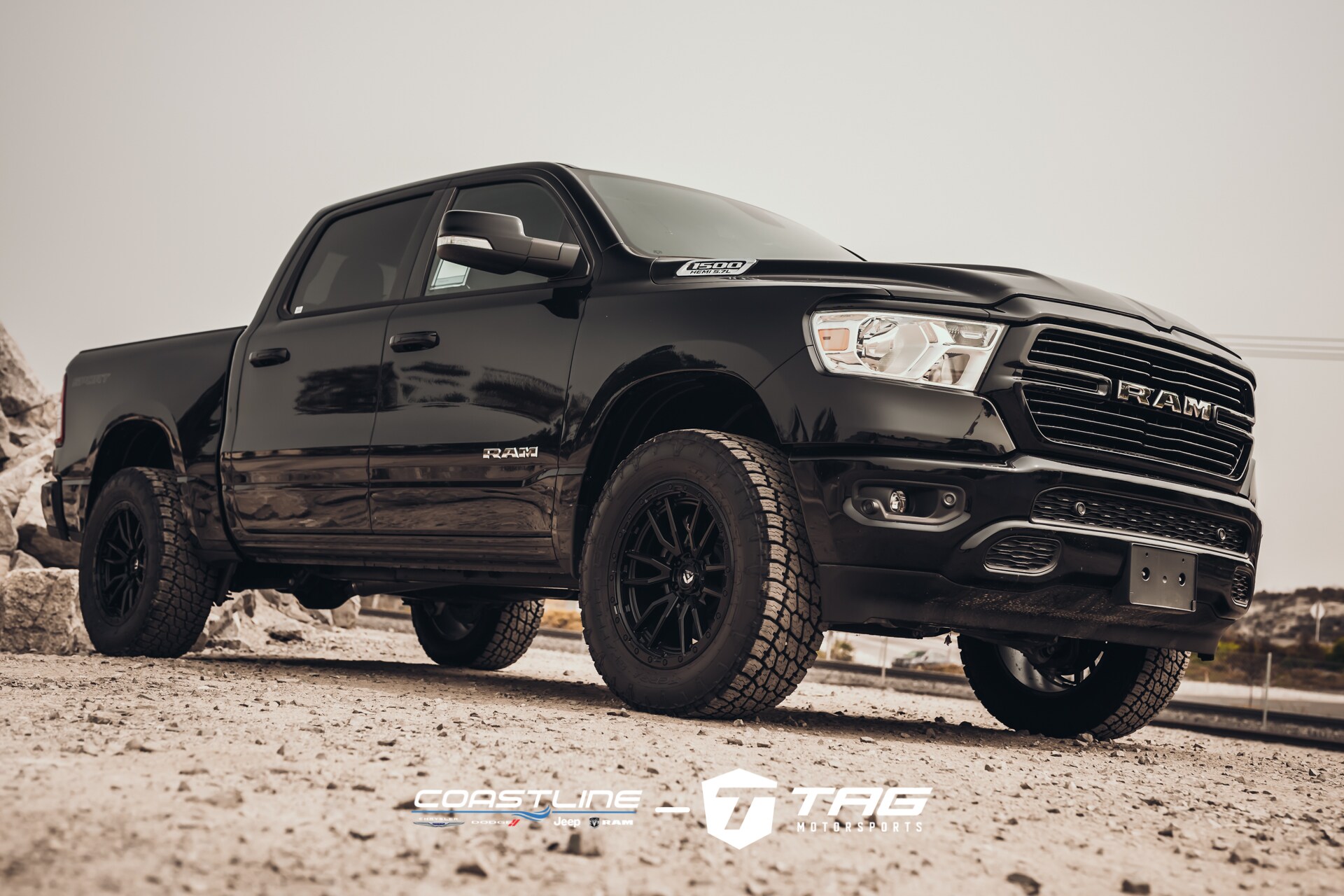 20R0132_Ram_1500_Black_with_TAG_Package_IG-23.jpg