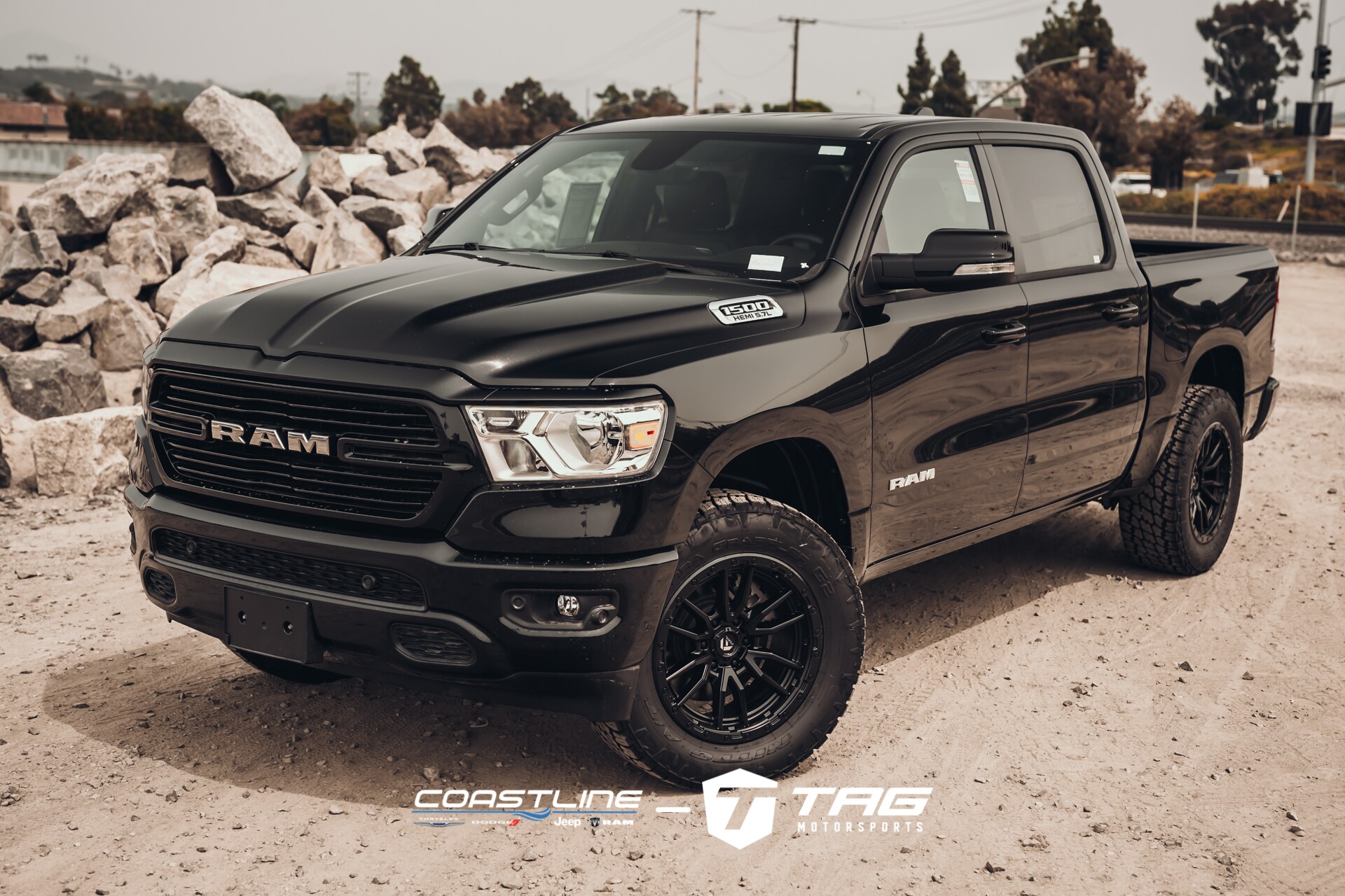 20R0132_Ram_1500_Black_with_TAG_Package_IG-18.jpg