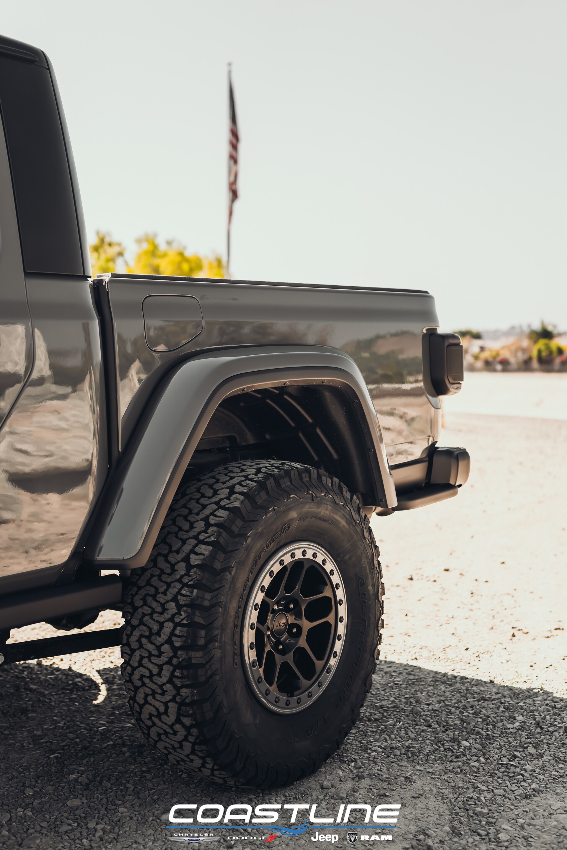 200632_Jeep_Gladiator_Rubicon_Grey_Website-20.jpg