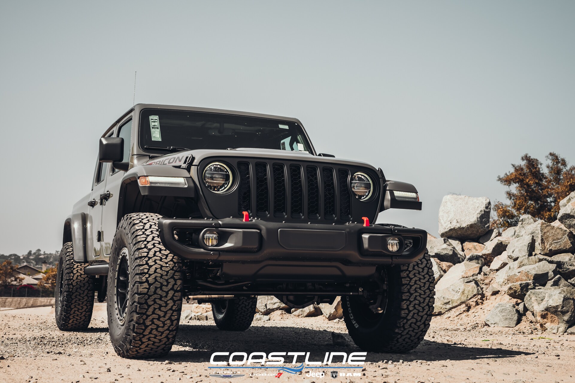 200632_Jeep_Gladiator_Rubicon_Grey_Website-24.jpg
