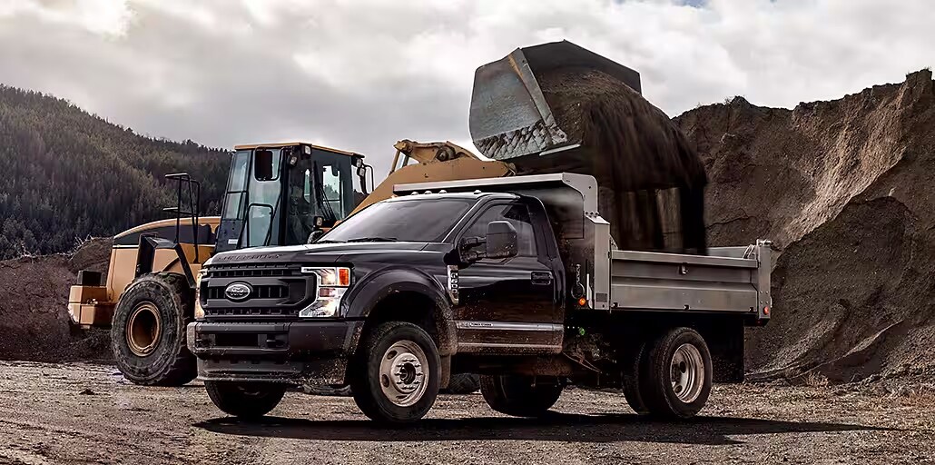 super-duty-chassis-option-dump-box.jpg