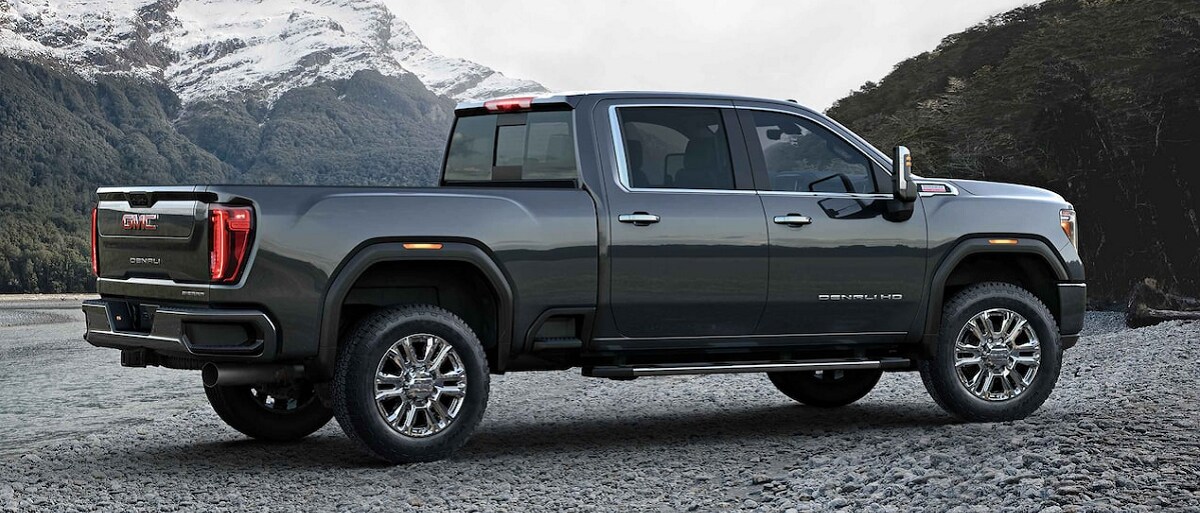 2021 GMC Sierra HD Denali in Cochrane, AB 2021 GMC Sierra HD Denali in Cochrane, AB