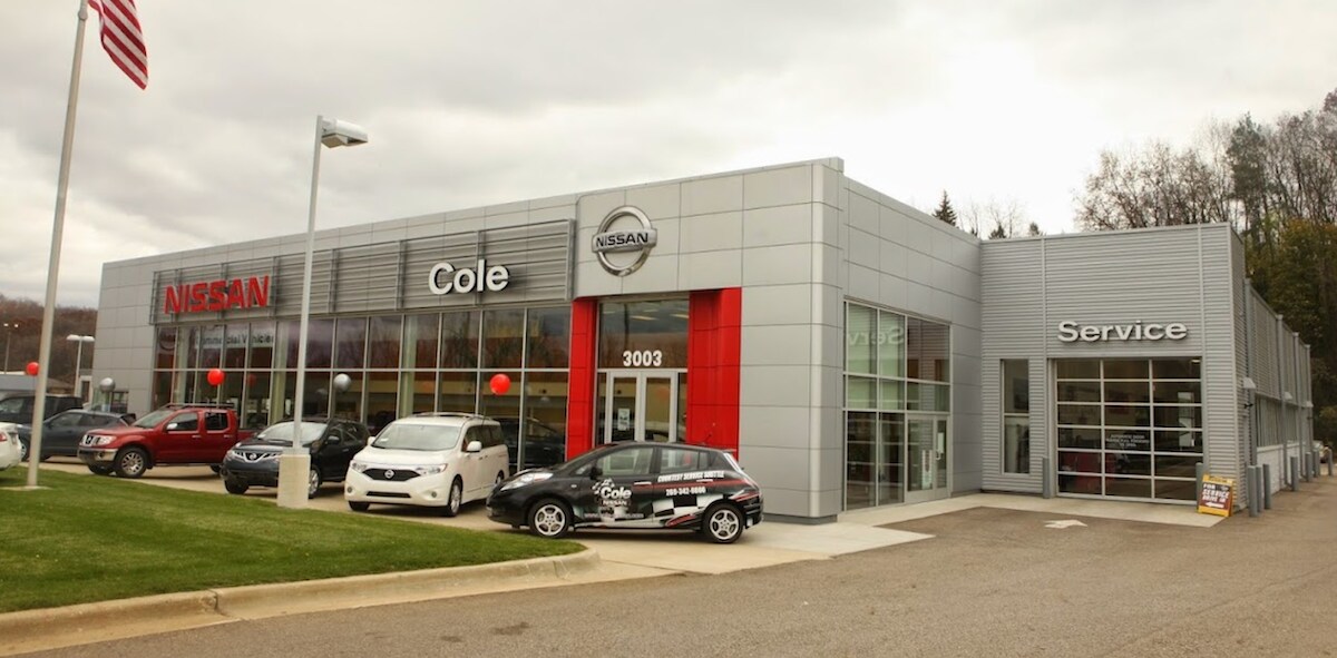 Nissan Dealer Near Portage Nissan Dealership with cars parked in front