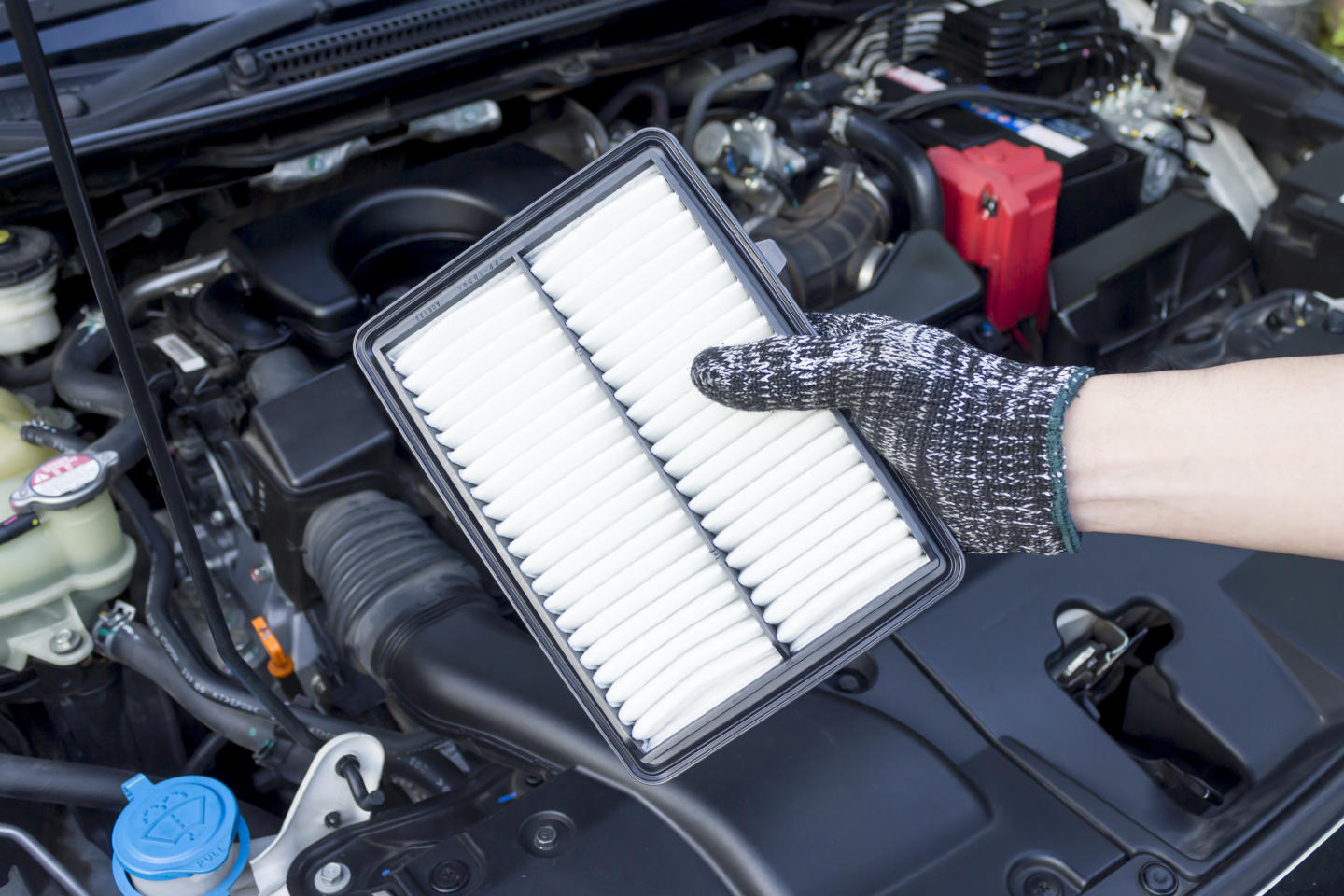 Changing an Engine air filter