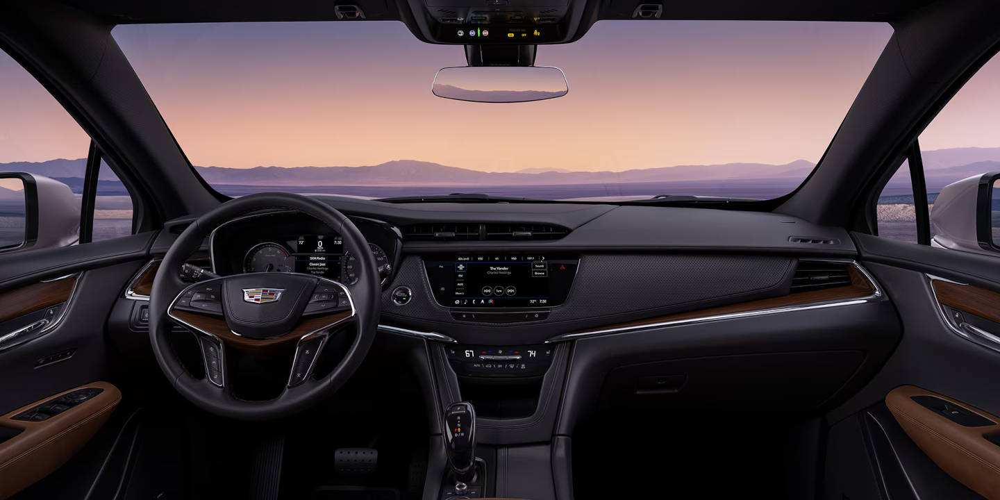 2025 Cadillac XT5 Premium Luxury interior