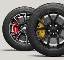 HIGH-PERFORMANCE BREMBO BRAKES