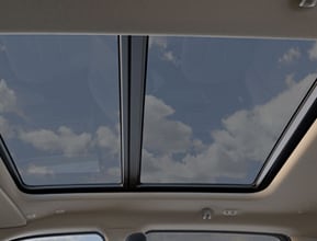 DUAL-PANE PANORAMIC SUNROOF