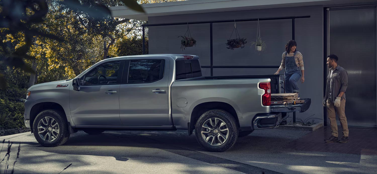 2026 Chevy Silverado 1500 back 2026 Chevy Silverado 1500 back