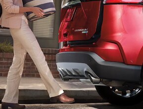 Hands-Free, Foot-Activated Liftgate