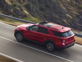 2022 ford explorer st-line