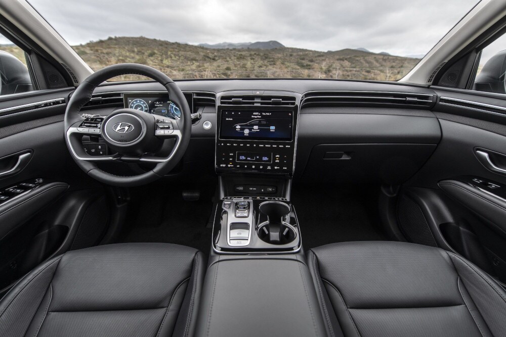 2024 Hyundai Tucson Hybrid interior