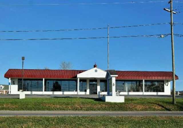//pictures.dealer.com/c/coloniallewisburgfordfd/0908/16df241deb826bde531541292ca92ba1x.jpg