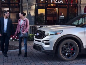 2022 ford explorer st