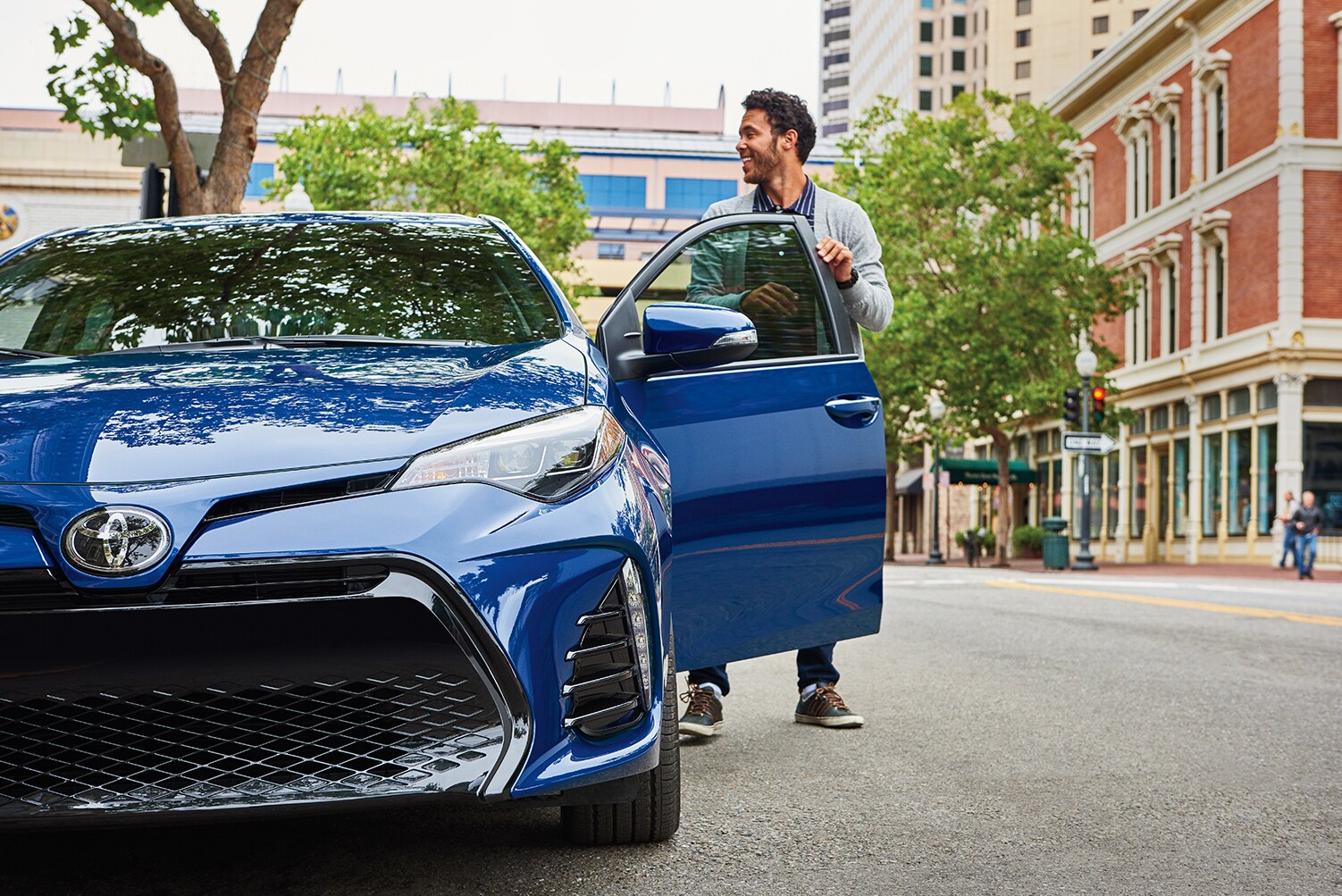 Documents to purchase a car at Colonial Toyota in Indiana